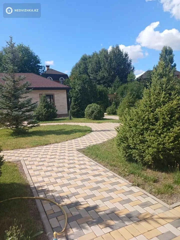 6-комнатный дом, 24 соток, 678 м², фотография 3