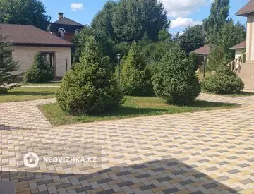 6-комнатный дом, 24 соток, 678 м²