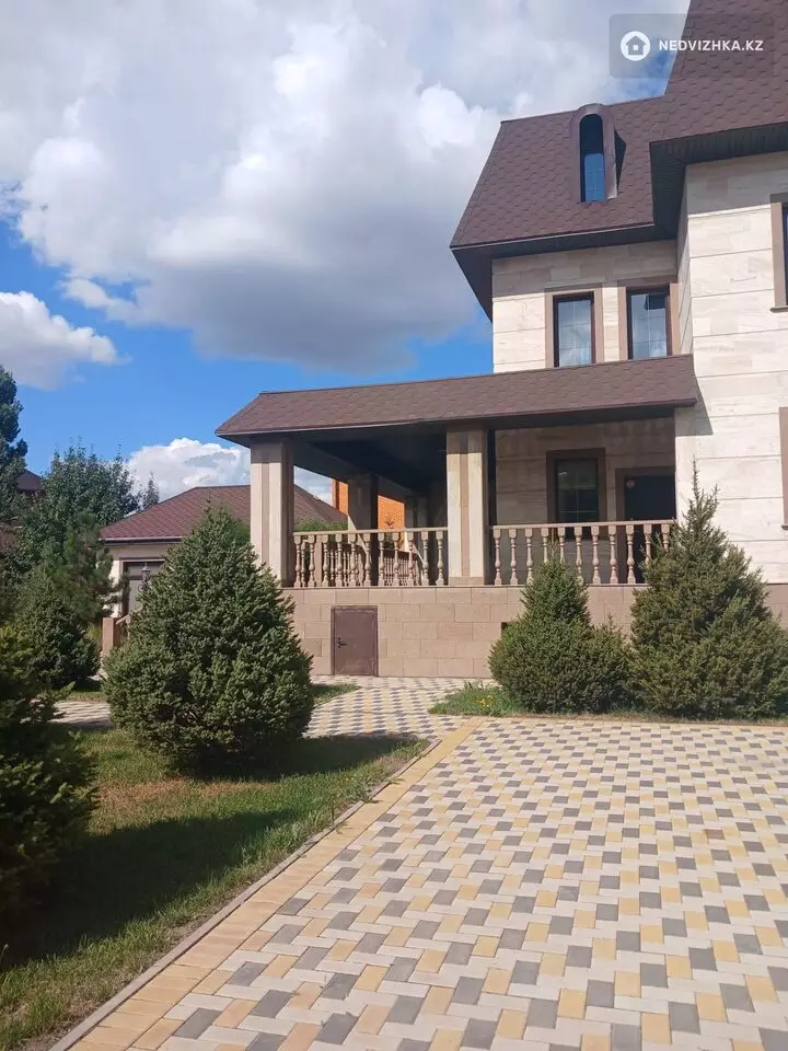 6-комнатный дом, 24 соток, 678 м², фотография 5