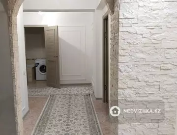 2-комнатная квартира, этаж 5 из 5, 60 м², На длительный срок