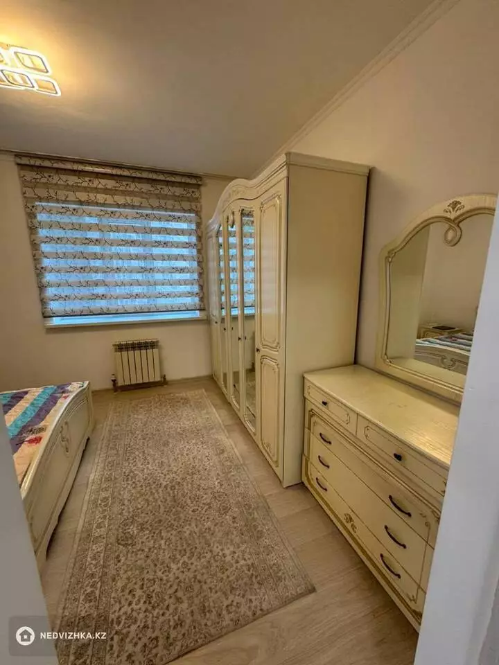 3-комнатная квартира, этаж 5 из 12, 70 м², На длительный срок, фотография 5