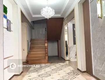 4-бөлмелі үй, 3.5 соттық, 225 м², 4-нобай