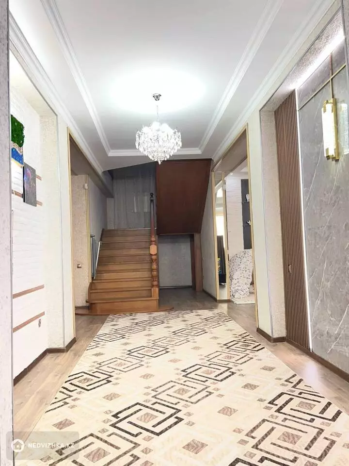 4-комнатный дом, 3.5 соток, 225 м², фотография 4