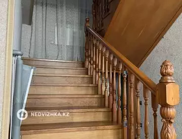 4-бөлмелі үй, 3.5 соттық, 225 м², 5-нобай