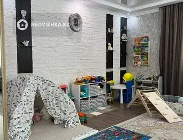 4-бөлмелі үй, 3.5 соттық, 225 м², 3-нобай