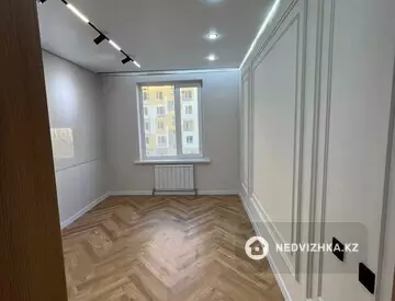 2-комнатная квартира, этаж 3 из 9, 54 м², миниатюра 7