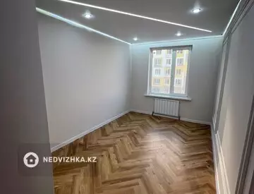 2-комнатная квартира, этаж 3 из 9, 54 м², миниатюра 11