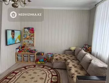 2-комнатная квартира, этаж 4 из 5, 58 м²