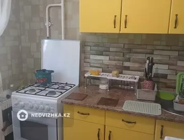 2-комнатная квартира, этаж 3 из 5, 45 м²