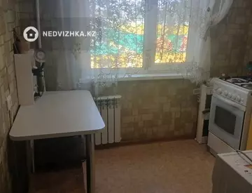 2-комнатная квартира, этаж 3 из 5, 45 м²