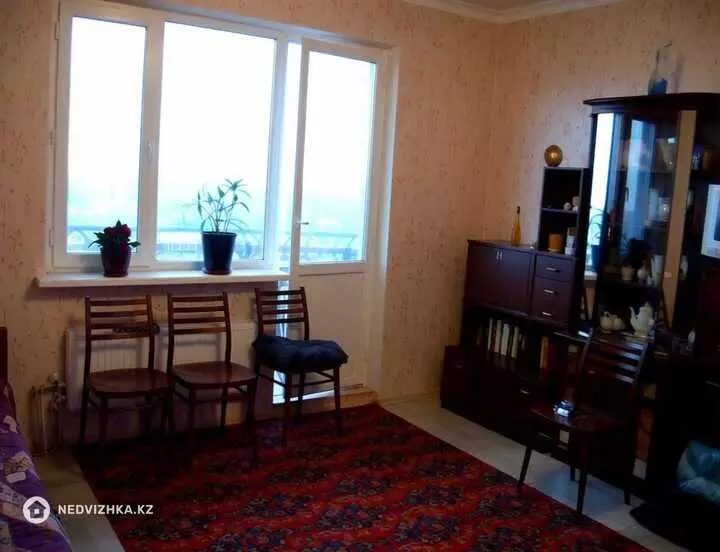 3-комнатная квартира, этаж 9 из 9, 92 м², фотография 4