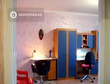 3-комнатная квартира, этаж 9 из 9, 92 м², миниатюра 6