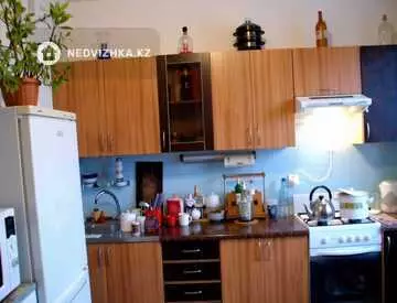 3-комнатная квартира, этаж 9 из 9, 92 м², миниатюра 8