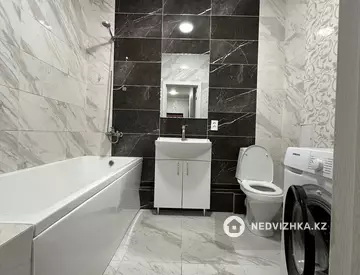 2-комнатная квартира, этаж 4 из 12, 72 м², миниатюра 7