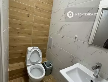 2-комнатная квартира, этаж 4 из 12, 72 м², миниатюра 11