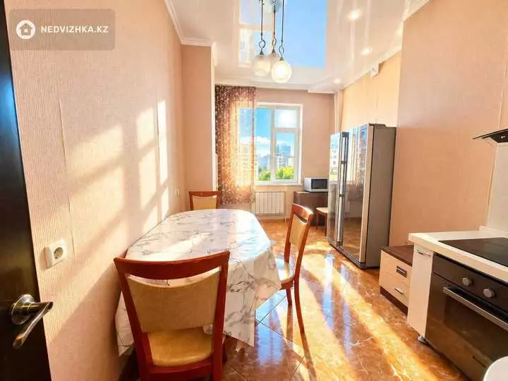 3-комнатная квартира, этаж 5 из 12, 98 м², фотография 4