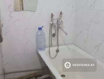 3-комнатная квартира, этаж 3 из 5, 60 м², На длительный срок, миниатюра 8