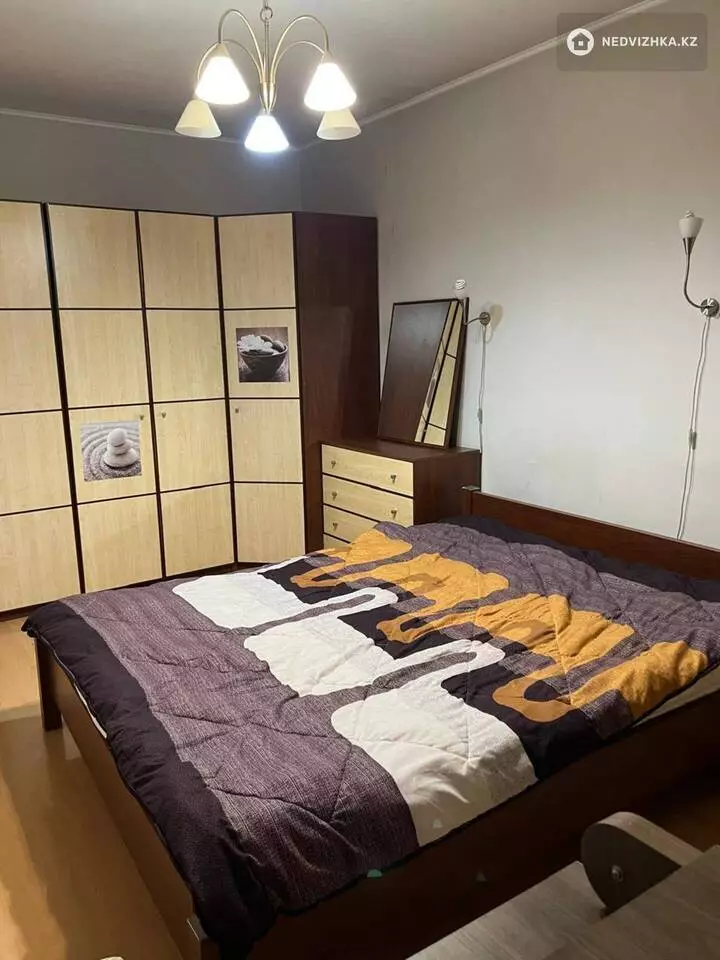 3-комнатная квартира, этаж 5 из 5, 68 м², На длительный срок, фотография 3