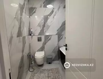 3-комнатная квартира, этаж 13 из 20, 102 м², Посуточно