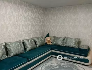 2-комнатная квартира, этаж 1 из 10, 48 м²