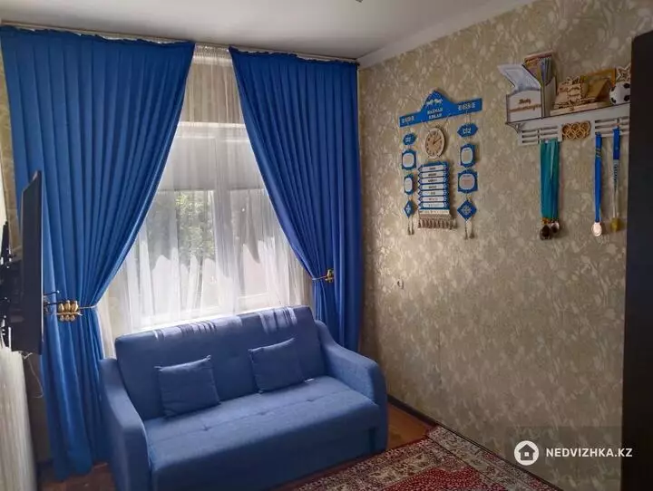 3-комнатная квартира, этаж 3 из 5, 65 м², фотография 4