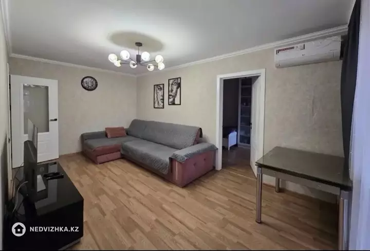 2-комнатная квартира, этаж 4 из 5, 47 м², фотография 4