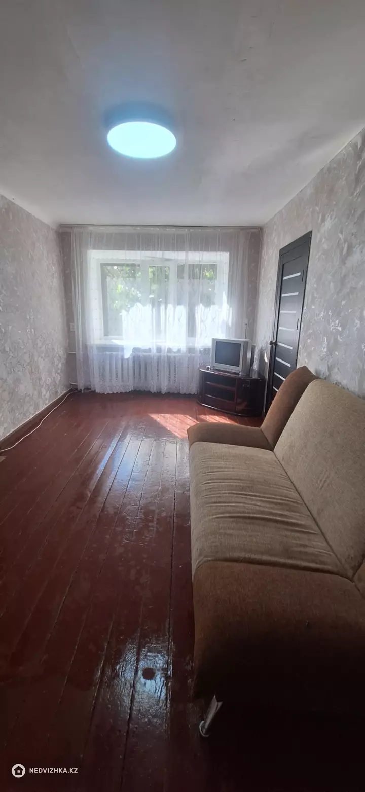 2-комнатная квартира, этаж 1 из 5, 41 м², На длительный срок, фотография 4