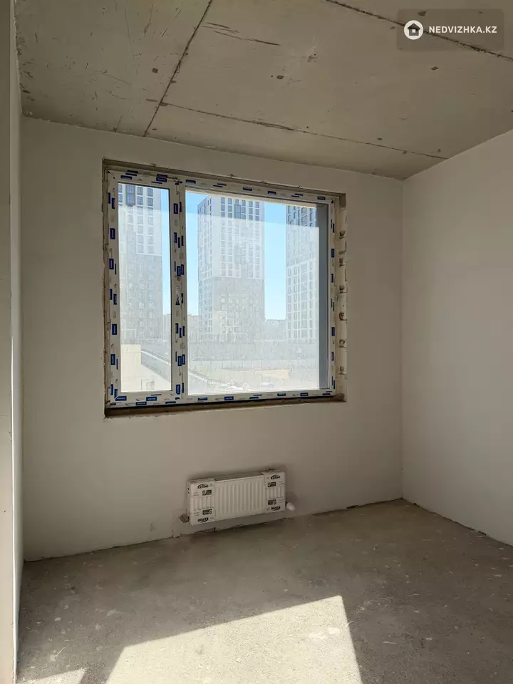 2-комнатная квартира, этаж 6 из 12, 64 м², фотография 4
