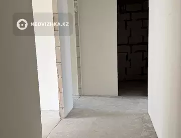 2-комнатная квартира, этаж 6 из 12, 64 м², миниатюра 5