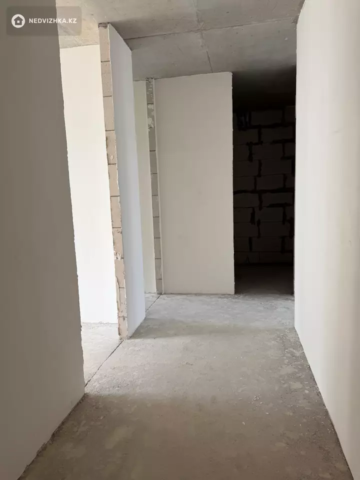2-комнатная квартира, этаж 6 из 12, 64 м², фотография 5