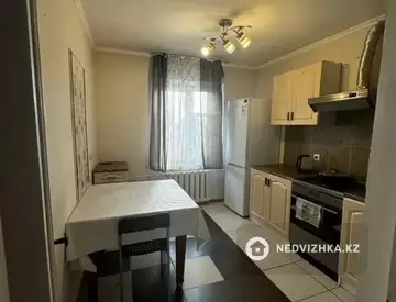 3-бөлмелі пәтер, қабат 5 барлық қабат саны 5, 92 м², 1-нобай