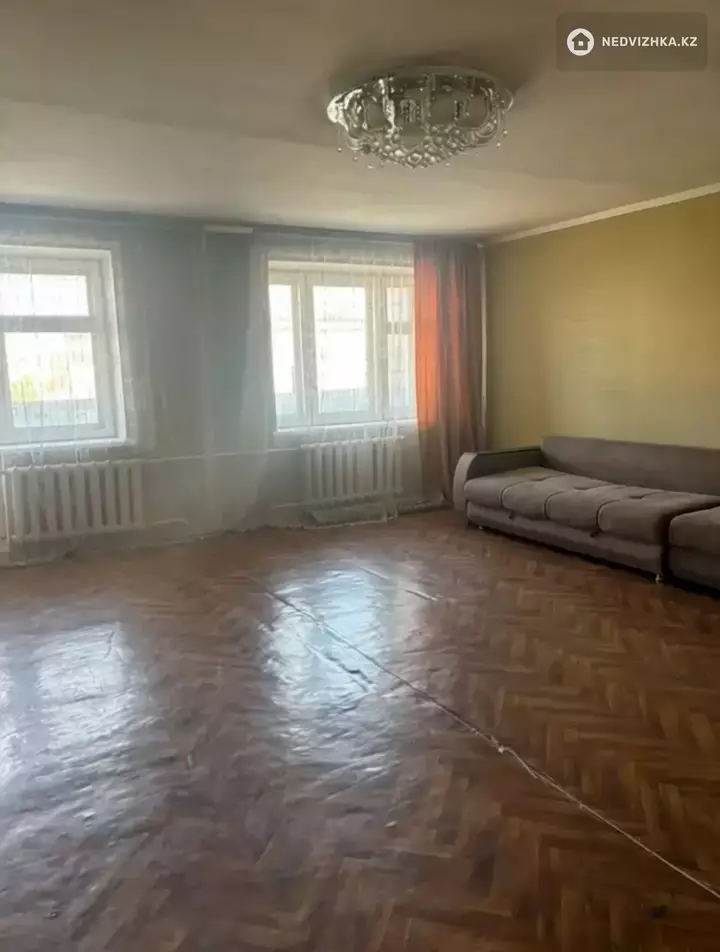 3-комнатная квартира, этаж 5 из 5, 92 м², фотография 3