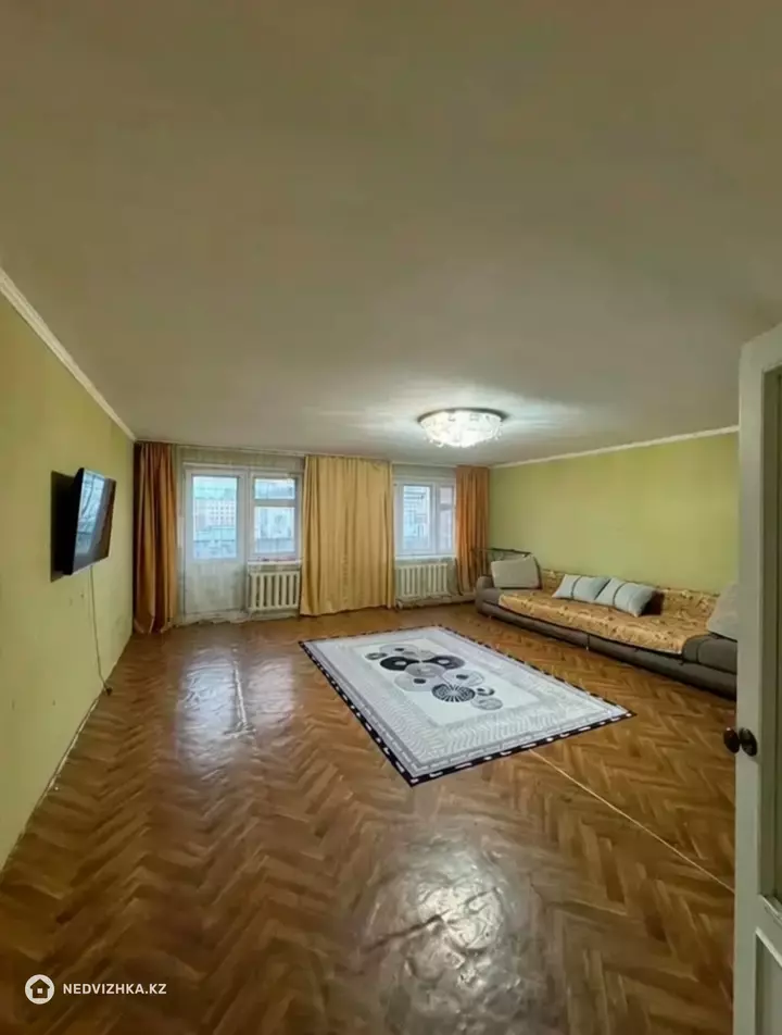 3-комнатная квартира, этаж 5 из 5, 92 м², фотография 4