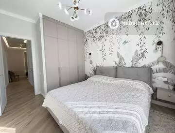 2-комнатная квартира, этаж 10 из 17, 64 м², миниатюра 6