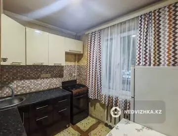 4-комнатная квартира, этаж 1 из 5, 56 м²