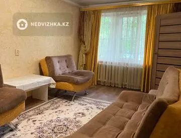 4-комнатная квартира, этаж 1 из 5, 56 м², миниатюра 12