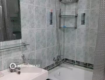 1-комнатная квартира, этаж 7 из 9, 41 м², На длительный срок, миниатюра 12