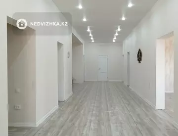 5-комнатный дом, 10 соток, 255 м²