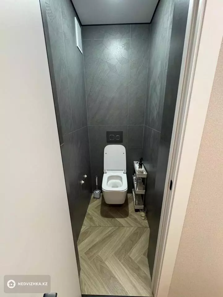 2-комнатная квартира, этаж 1 из 3, 60 м², фотография 2