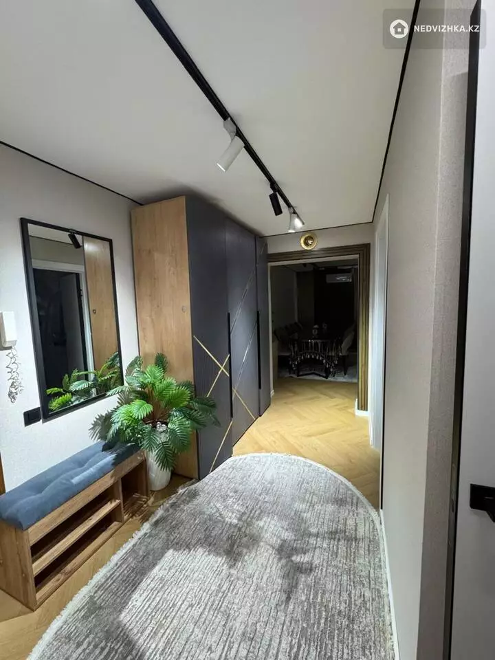 2-комнатная квартира, этаж 1 из 3, 60 м², фотография 5