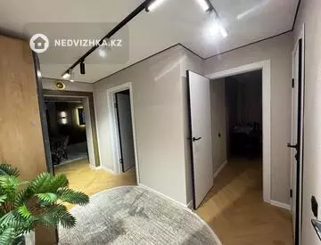 2-комнатная квартира, этаж 1 из 3, 60 м², миниатюра 6