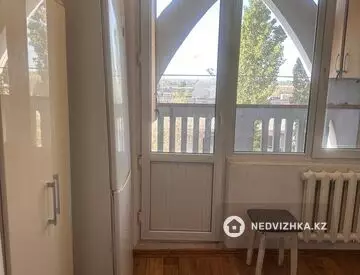 2-комнатная квартира, этаж 7 из 9, 54 м², миниатюра 12