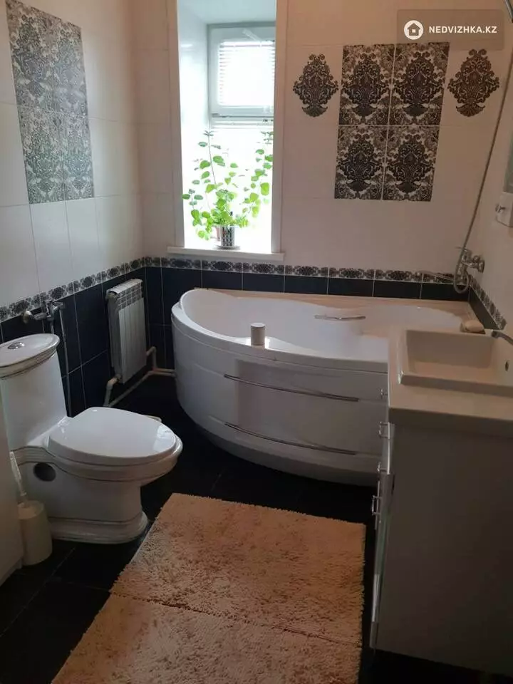 7-комнатный дом, 4.5 соток, 262 м², фотография 4