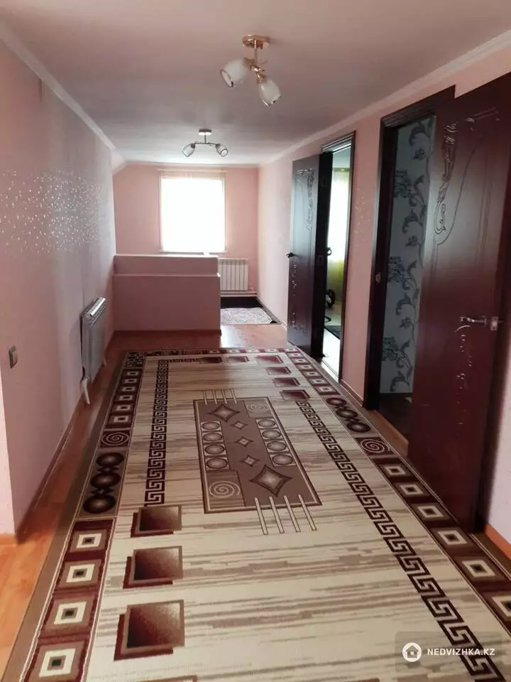 7-комнатный дом, 4.5 соток, 262 м², фотография 5