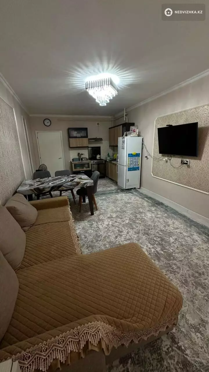 2-комнатная квартира, этаж 1 из 9, 60 м², фотография 2