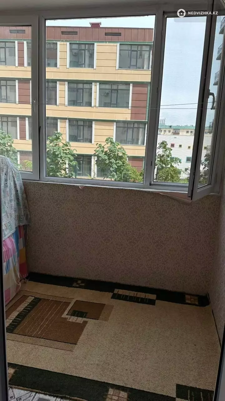 2-комнатная квартира, этаж 1 из 9, 60 м², фотография 4