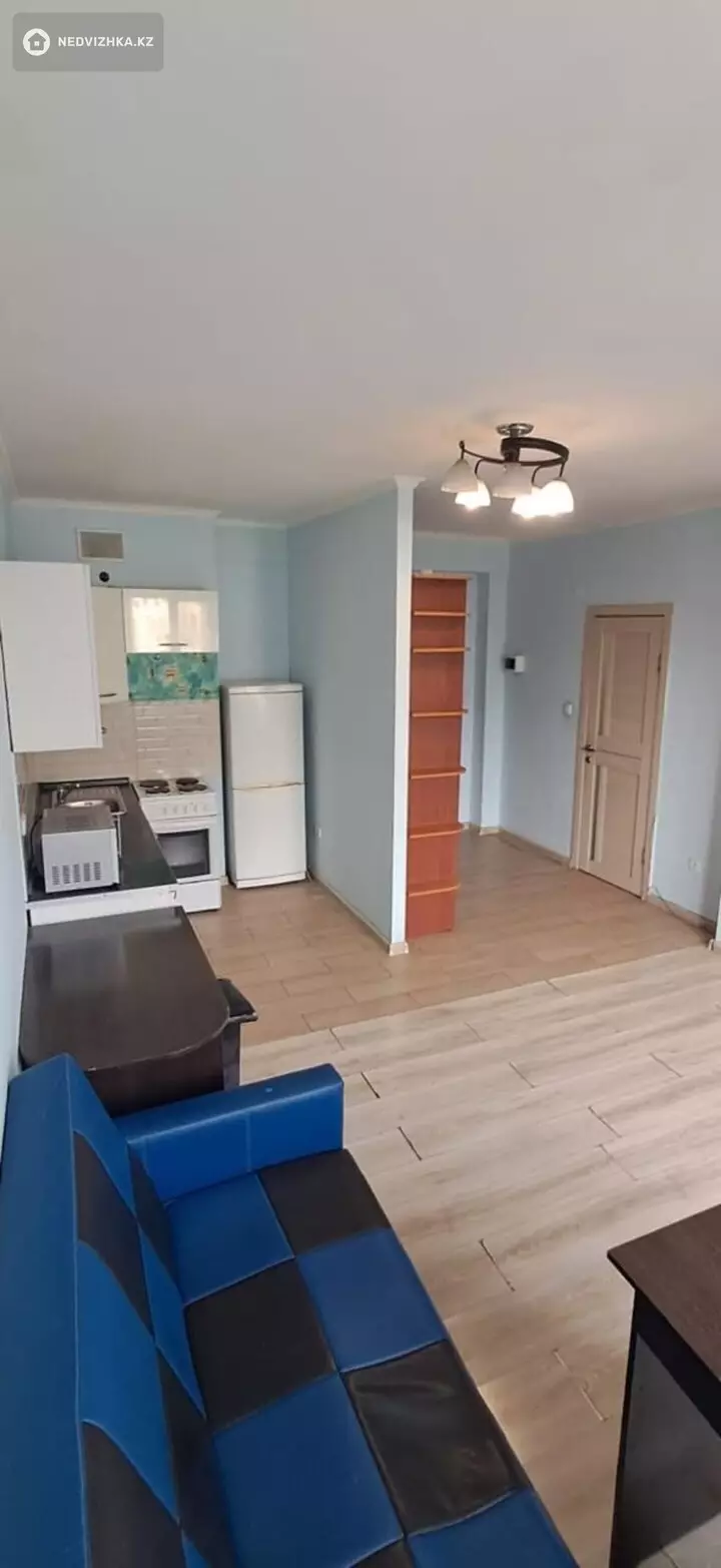 2-комнатная квартира, этаж 7 из 9, 40 м², фотография 2