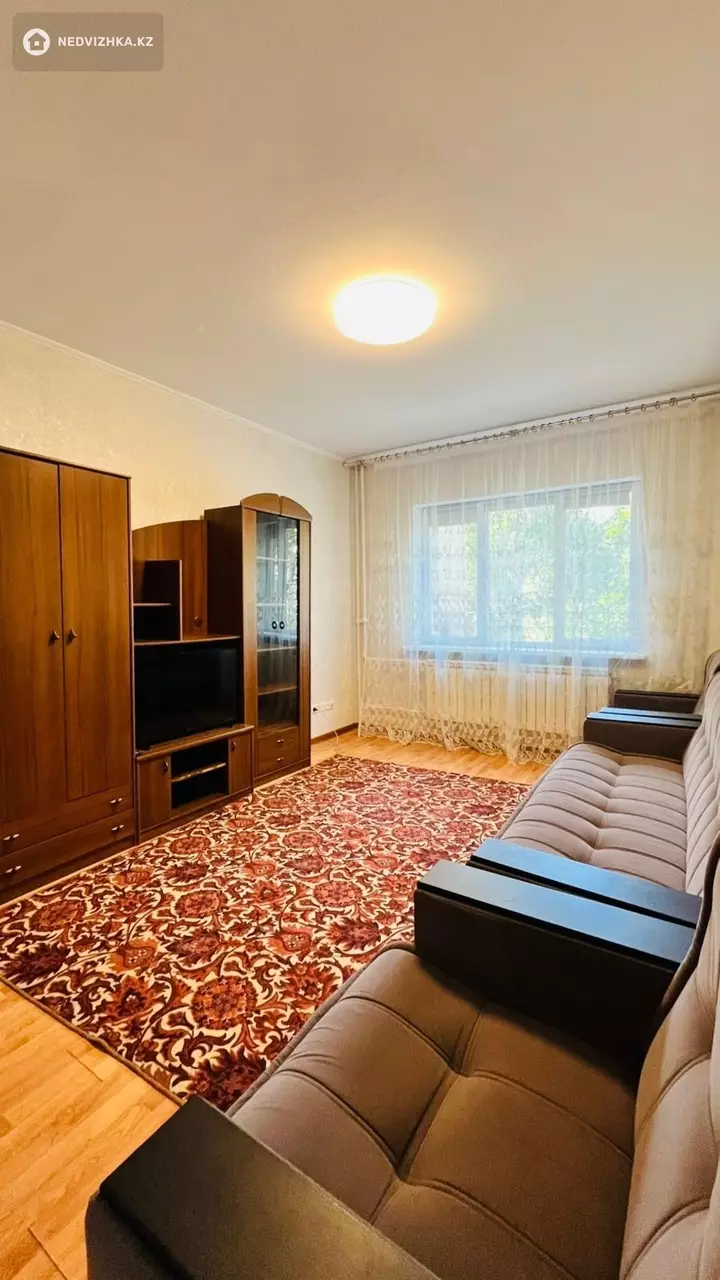 2-комнатная квартира, этаж 3 из 9, 60 м², На длительный срок, фотография 2
