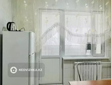 2-комнатная квартира, этаж 3 из 9, 60 м², На длительный срок, миниатюра 9