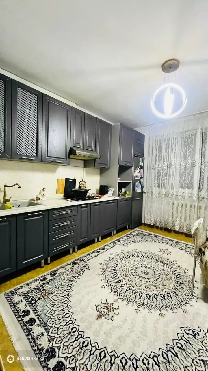 1-комнатная квартира, этаж 3 из 5, 40 м²